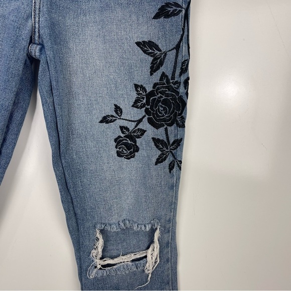 PacSun Floral Embroidered Mom Jeans Distressed Women's Size 26 - Picture 6 of 10